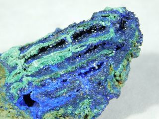 A 100 Natural Deep Blue Azurite Crystal Cluster On Malachite 87.  8gr