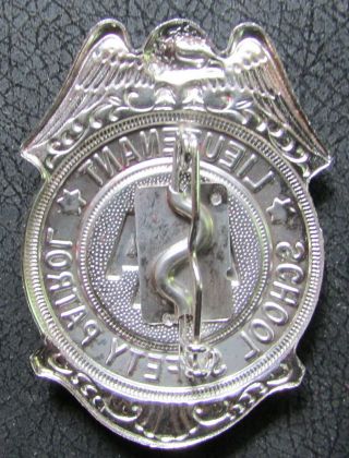 VINTAGE RARE 1950 ' s SCHOOL SAFETY PATROL AAA LIEUTENANT RED & SILVER BADGE 2