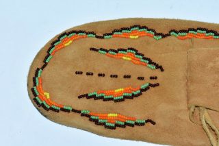 Vintage Native American Indian Plains Plateau Beaded Deer Leather Moccasins 9 
