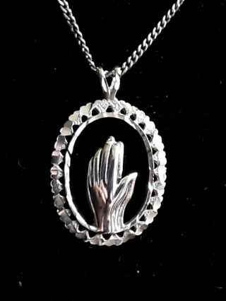 Vintage Sterling Silver Religious Pendant Chain Necklace Prayer Hands.  925 19 "