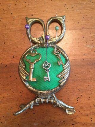 Ardalt Artware Vintage Owl Pin Cushion With Sewing Scissors.  Rare