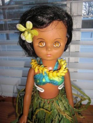 Unmarked Vintage 1950s Plastic Hawaiian Hula Girl 14 " Doll
