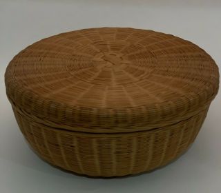 Round Wicker Sewing Basket With Lid 11 " X 5 "