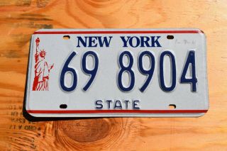 Vintage York Statue Of Liberty State Vehicle License Plate; 69 8904
