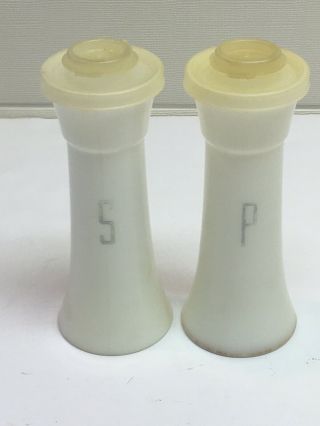 Vintage Tupperware Salt And Pepper Shaker Hour Glass Made In Usa