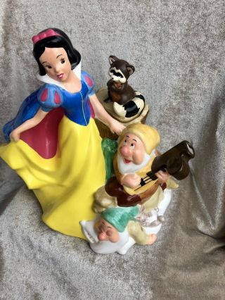 Disney ' s Snow White and the Seven Dwarfs Teapot by Treasure Craft 2