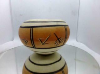 2 Vintage Native American Indian Pottery Southwest Vases Signed Krum 3