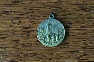 OUR LADY of FATIMA w/former RELIC,  Cathedral.  old MEDAL Charm Portugal 5