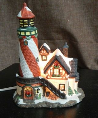 Victorian Village Collectibles,  2002 Edition,  Cape Flattery Lighthouse - Lighted
