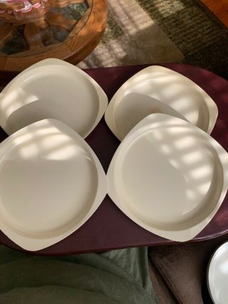 4 Vintage Retro Stouffer’s Reusable Microwave Plates 7 3/4 Inches