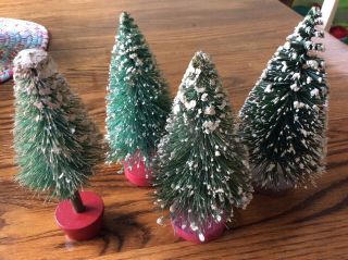 Set Of 4 Vtg Bottle Brush Small Novelty Christmas Trees 1950 