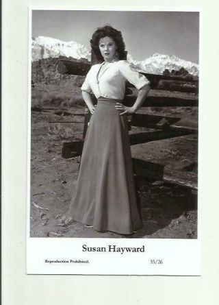 N472) Susan Hayward Swiftsure (35/26) Photo Postcard Film Star Pin Up