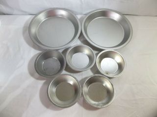 Set Of 2 Aluminum Non - Stick 9 " Pie Pans And 5 Miniature 4 1/2 " Pie Pans