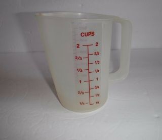 Vintage Tupperware Measuring Pitcher 2 Cup Capacity Red Print Mold 1669