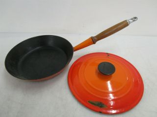 Le Creuset 24 Enameled Cast Iron Pan And Lid