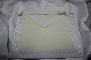 Craft Lodge Entered Apprentice Apron (lambskin) Delivery