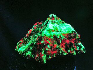 Fluorescent Mineral Rock Franklin Jersey Calcite Willemite C61