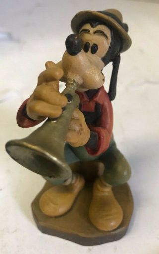 Anri Walt Disney Company Goofy Playing Trumpet Wooden Carving - Italy 737