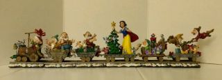 Danbury Disney Snow White & Seven 7 Dwarfs Christmas Train Figurines No Box