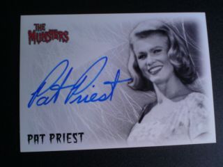 The Munsters A3 Rare PAT PRIEST AS MARILYN Autographed Trading Card 2005,  VGC. 3