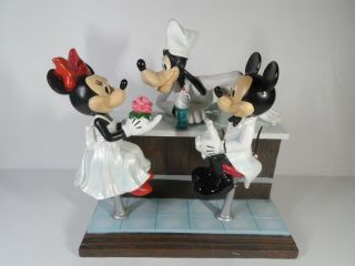 Walt Disney Mickey & Minnie & Goofy " After The Prom " Statue Boyer Art Of Disney