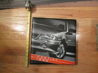 1992 Pontiac Product Book Car Dealership Dealer Sales Book