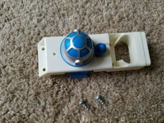 VINTAGE STAR WARS X - WING FIGHTER PART R2 - D2 WING TRIGGER ASSEMBLY KENNER stand 3