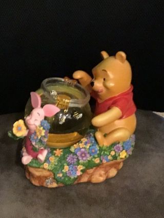 Rare Disney Winnie The Pooh & Piglet Honey Pot Bees Musical Snow Globe