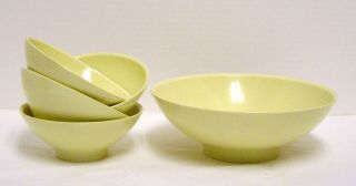 Boontonware Somerset Yellow Melmac Footed Serving Bowl And 4 Small Bowls Vintage