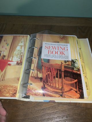 1970 Better Homes and Gardens SEWING BOOK 5 Ring Hardback Binder 2nd Edition 2