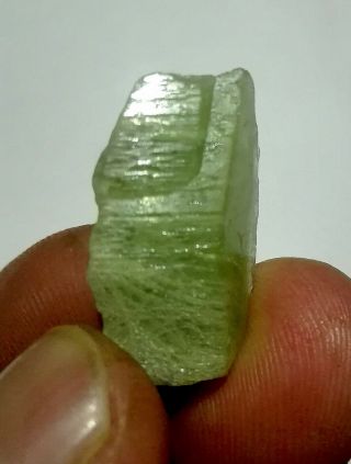 Terminated 22.  30ct 100 Natural Rough Peridot Crystal Specimen Kohistan Pakistan