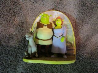 Hallmark Keepsake Ornament,  Shrek 2,  Shrek & Princess Fiona 2005 2