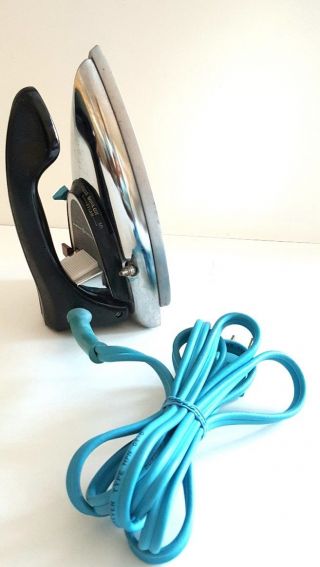Vintage Ge General Electric Travel Steam Iron In Very Good