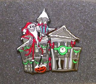 Disney Limited Edition 3000 Movable Haunted Mansion Holiday Pin 2002 Disneyland