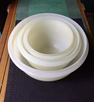 Vintage Tupperware 3 Nesting Sheer Mixing Bowls 270,  271,  272 4 - 8 - 12 Cup w/lids 2