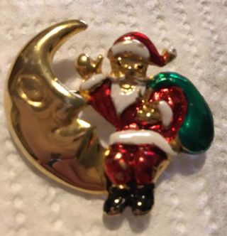 Vintage Holiday Christmas Goldtone & Enamel Santa Claus On Moon Brooch Pin