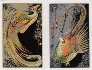 223 2 (pair) Vintage Single Playing Swap Cards - Deco Gold & Silver Birds - Js