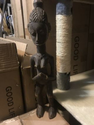 Antiquie African Wooden Statue
