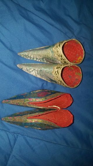 2 Pairs Vtg Chinese Lotus Shoes Bound Feet Silk Shoes 7