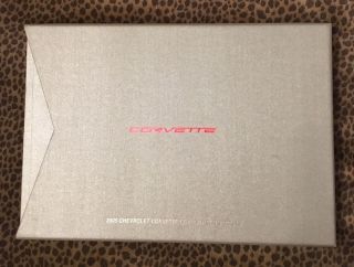 Terrific 2005 Corvette Press/media Kit Brochure/photo Cd Hardcover Portfolio Box
