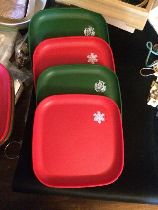 Vintage Tupperware Christmas Holiday Luncheon Plates 8 " 2 Green 2 Red Near