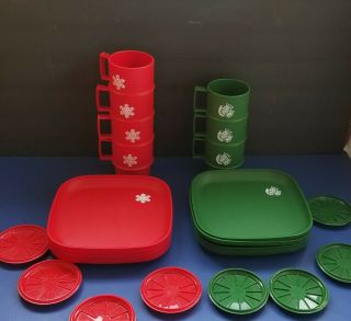Vtg Tupperware Holiday Christmas 8 Luncheon Plates 7 Cups And Coaster Cover
