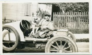 Antique B/w Photo - Man And His Dog In An Old Roadster Car - Wooden Wheels