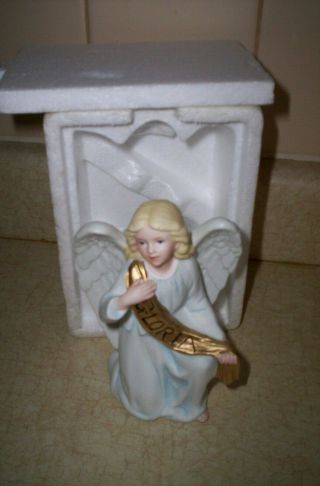 Home Interior Homco 5606 Nativity Creche Manger Kneeling Gloria Angel