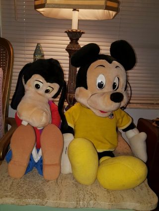 Vintage Disney World Of Wonder Talking Mickey Mouse And Goofy Plush