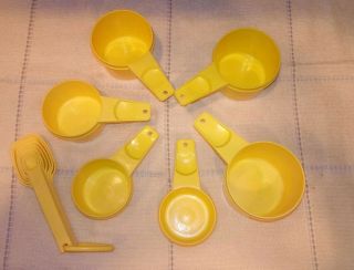 Tupperware Yellow 6 Measuring Cups & 7 Spoons w/ holding ring 2