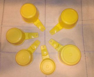 Tupperware Yellow 6 Measuring Cups & 7 Spoons w/ holding ring 3