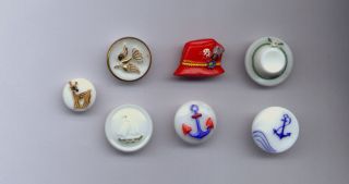 (81) (vintage Realistics Buttons, ) (hats,  Sail Boat,  Dove,  Deer,  Anchors, )