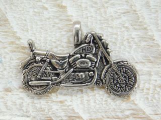 Vintage 90 ' s Harley Davidson Motorcycle 3D Emblem Necklace Pendant Charm Jewelry 3