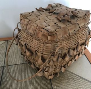 Vintage Curly Splint Basket Great Lakes Indian Native American